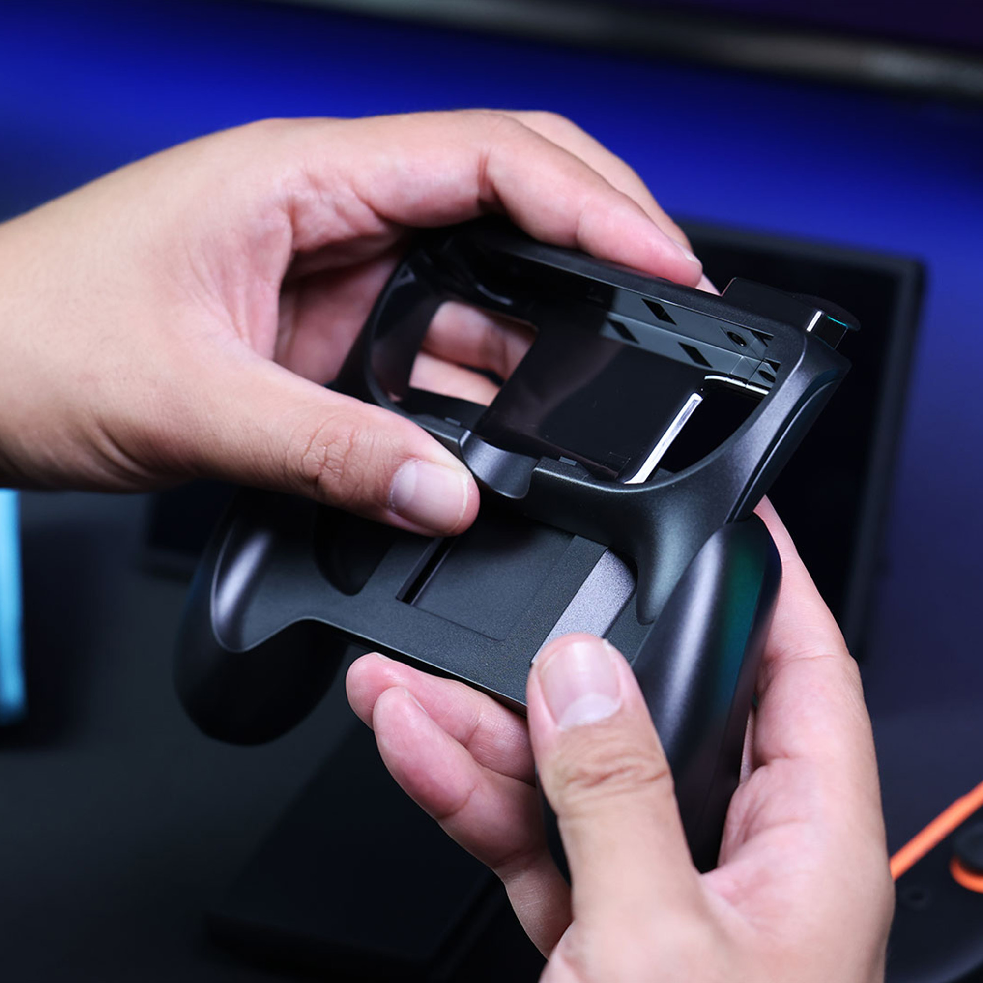 Multifunctional Grip for Nintendo Switch 2 - Image 3