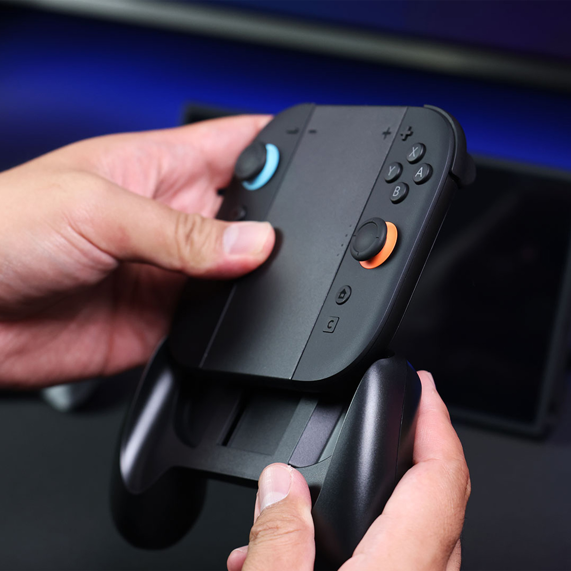 Multifunctional Grip for Nintendo Switch 2 - Image 4